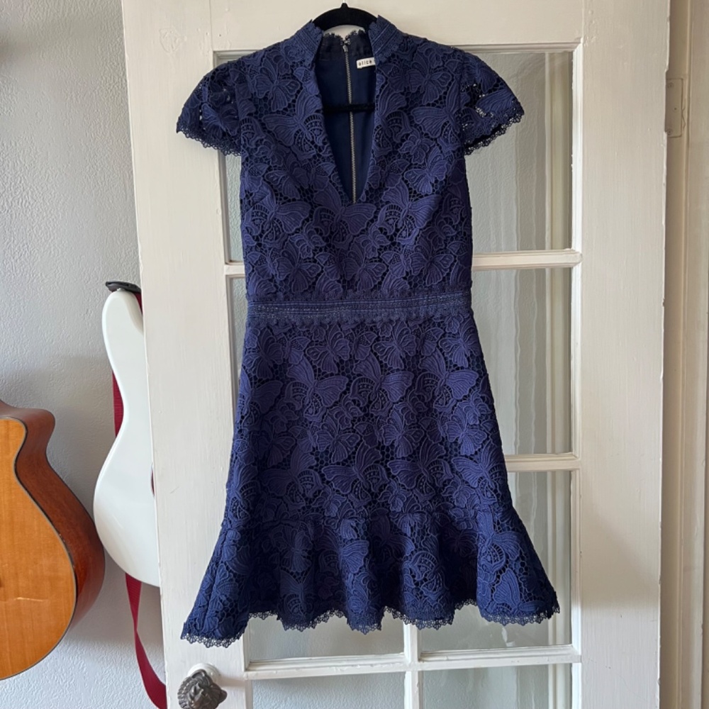 Alice + Olivia Diona Dress